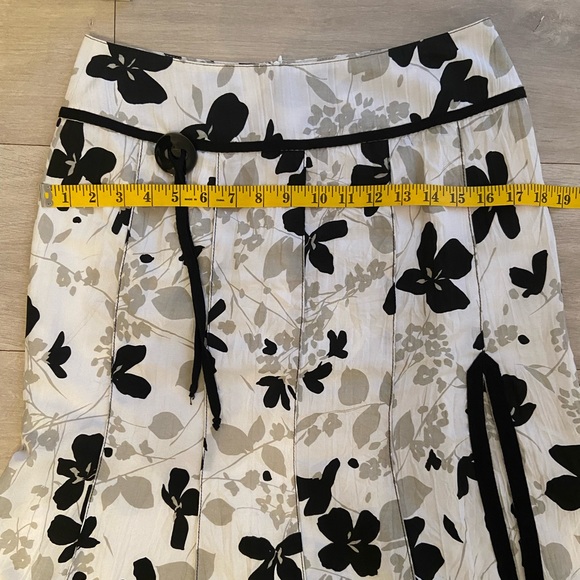 VEX Collection - Top (38); Skirt (36) - Two piece, black white and grey outfit - Picture 11 of 16